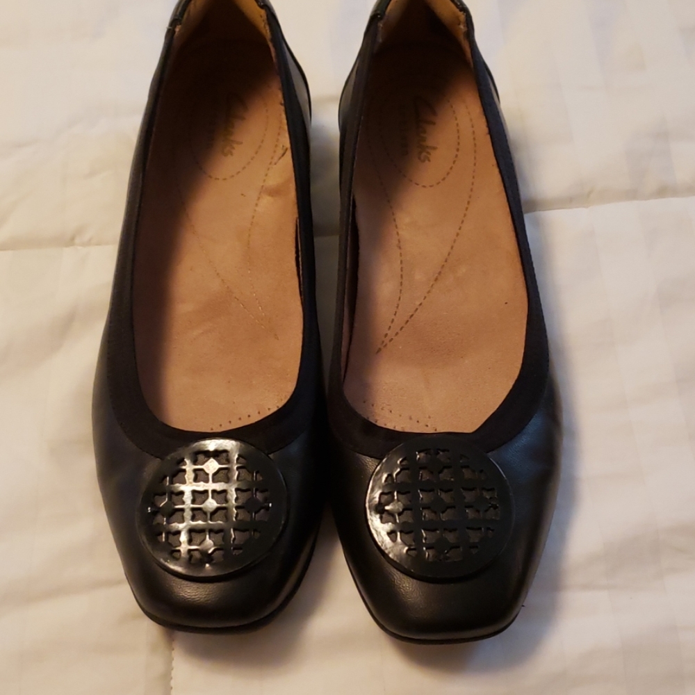 Clark's flat shoes